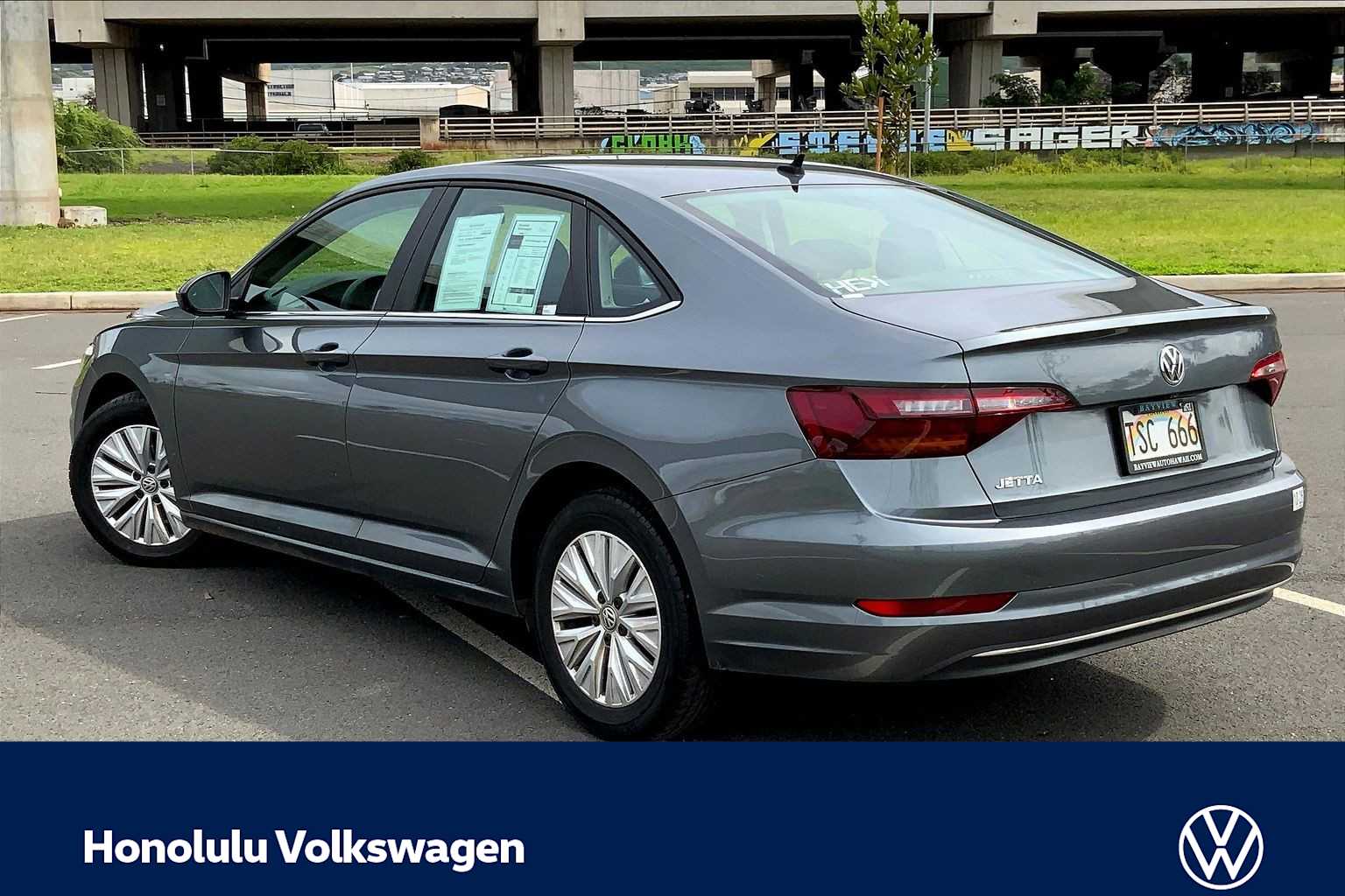 Thumbnail: 2019 Volkswagen Jetta - 4