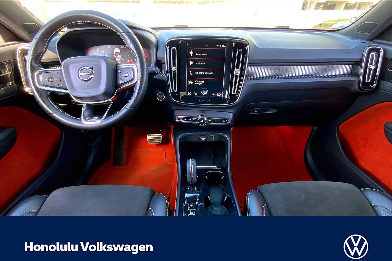 Thumbnail: 2019 Volvo XC40 - 9