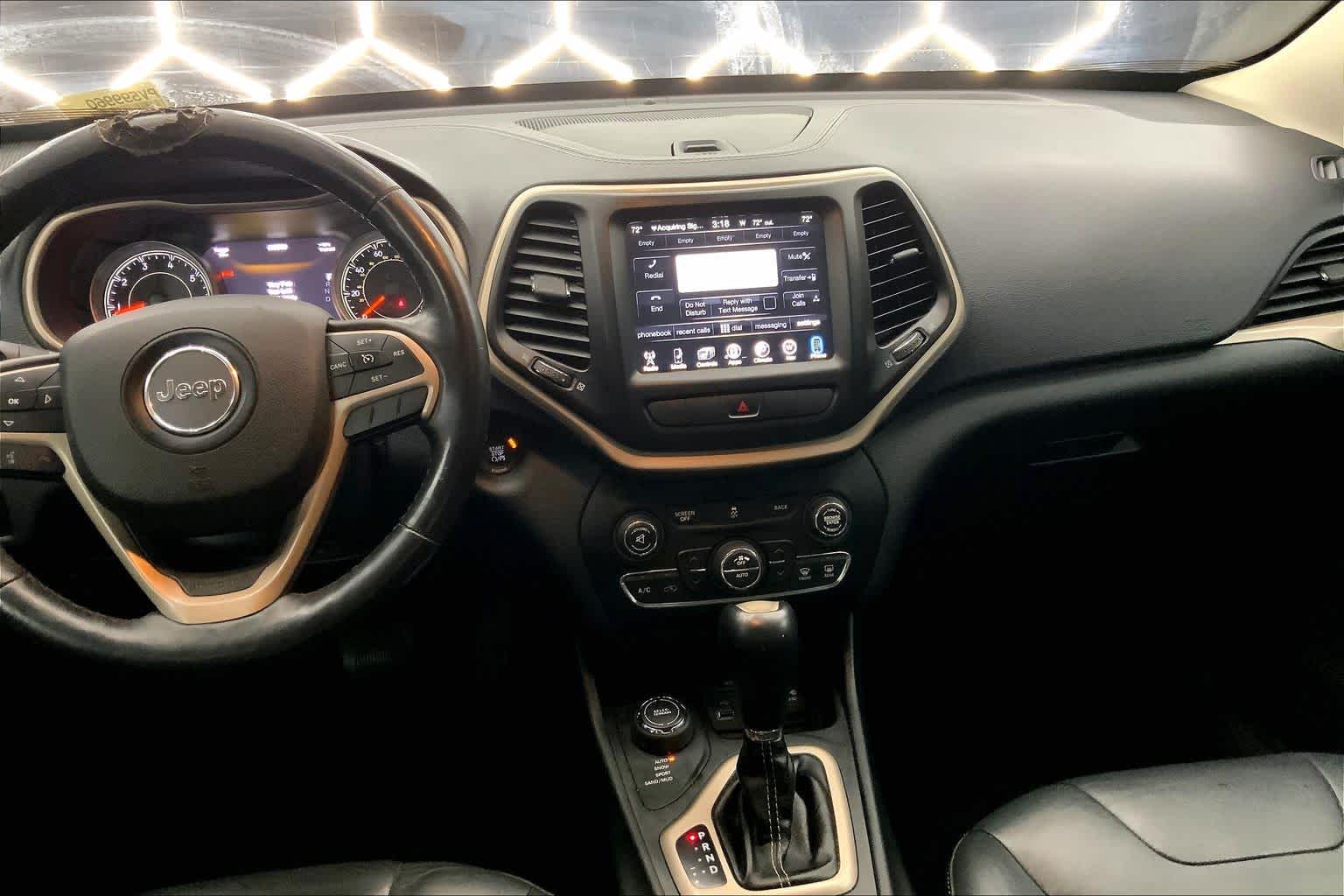 Thumbnail: 2015 Jeep Cherokee - 14