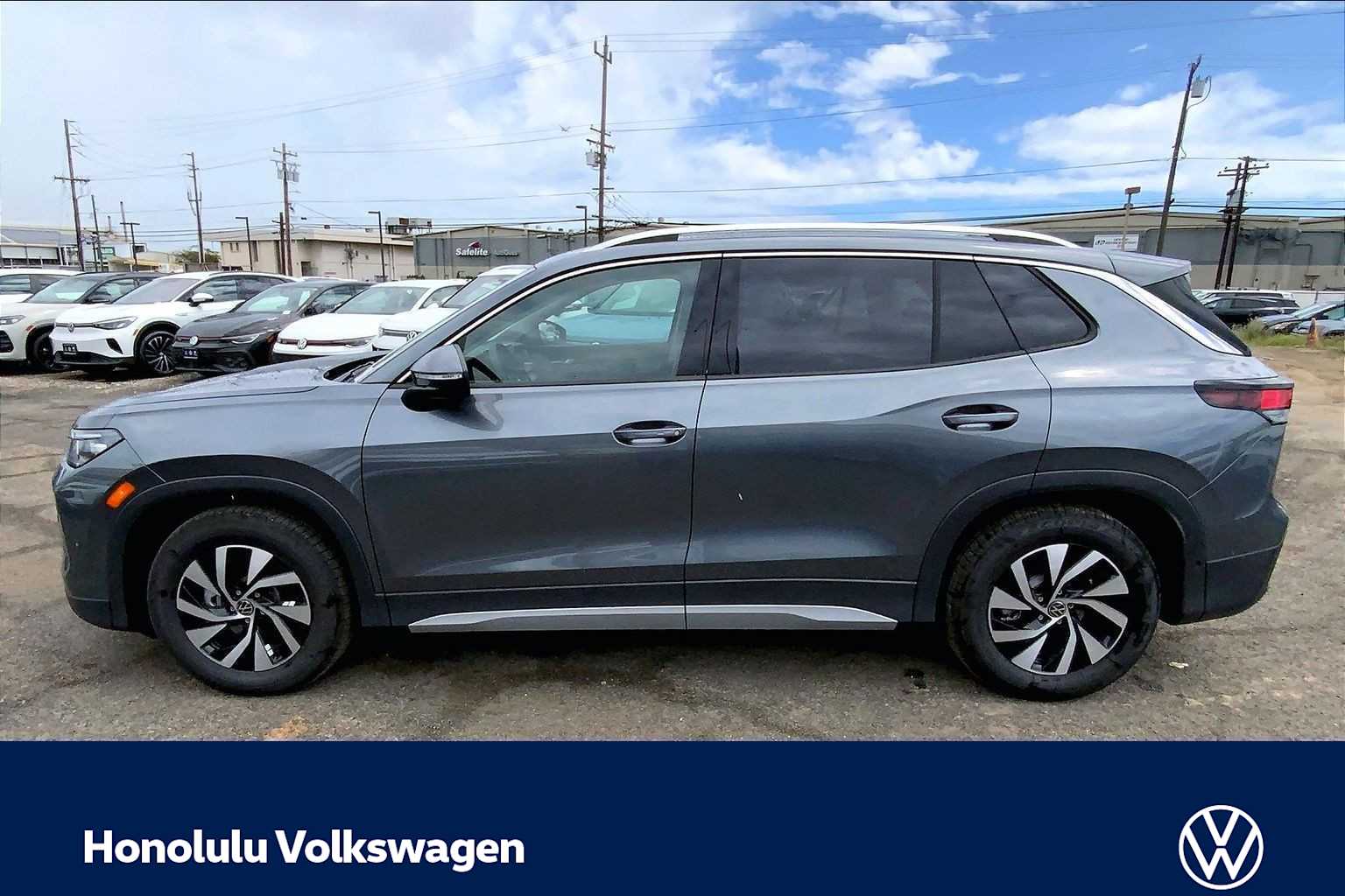 Thumbnail: 2026 Volkswagen Tiguan - 3