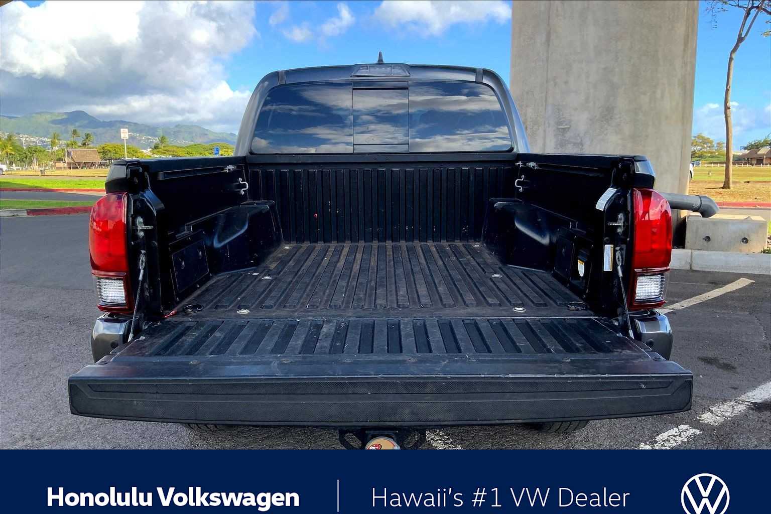 Thumbnail: 2018 Toyota Tacoma - 17