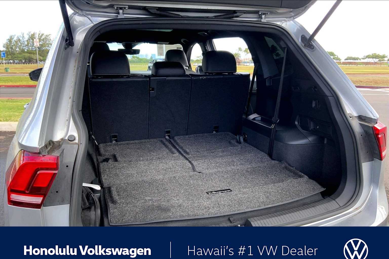 Thumbnail: 2022 Volkswagen Tiguan - 17