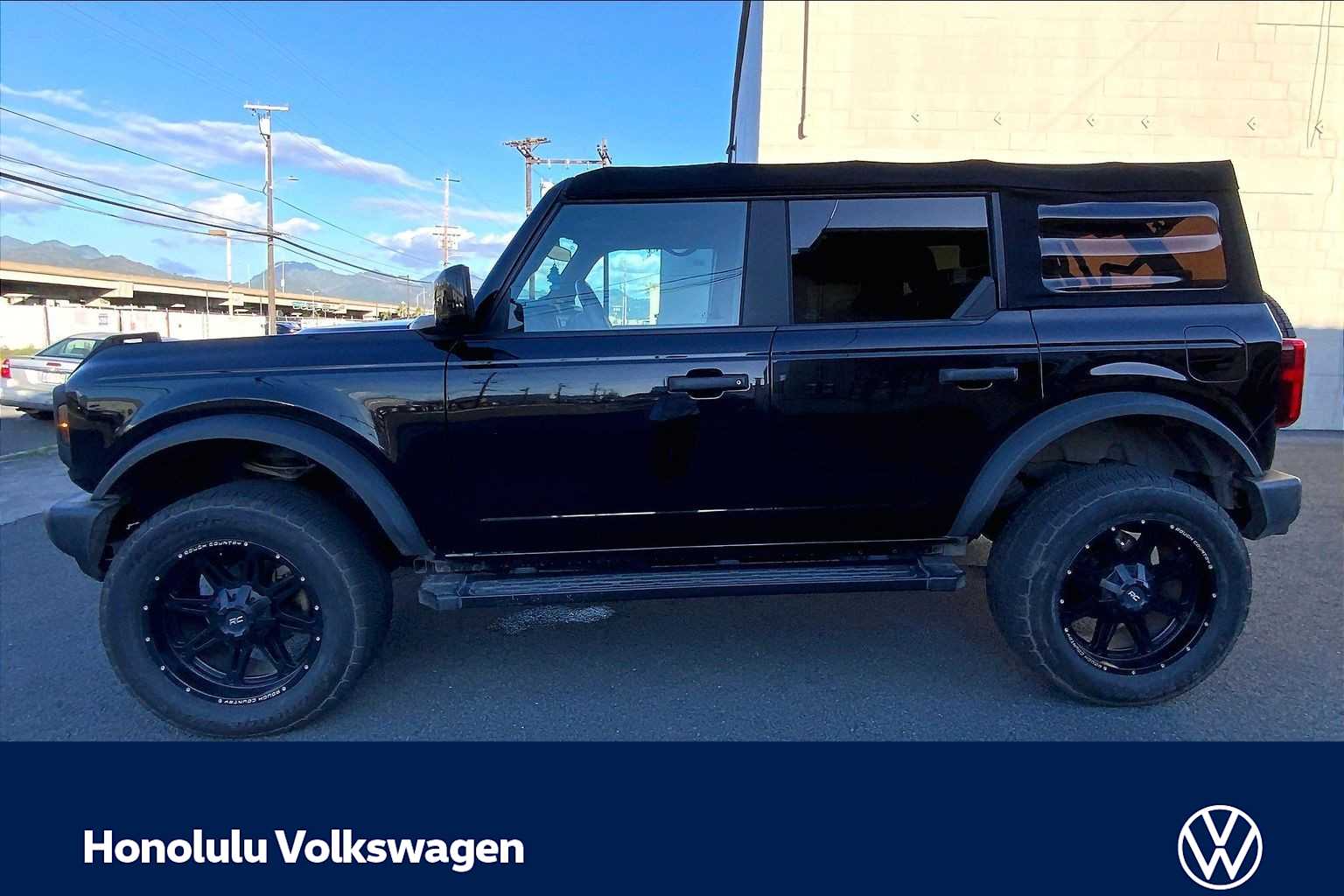 Thumbnail: 2022 Ford Bronco - 3