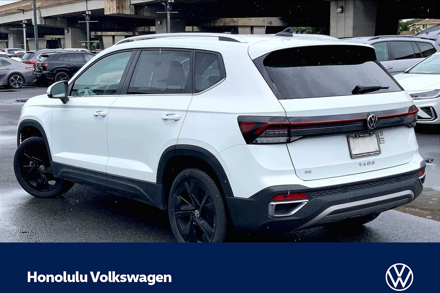 Thumbnail: 2025 Volkswagen Taos - 4