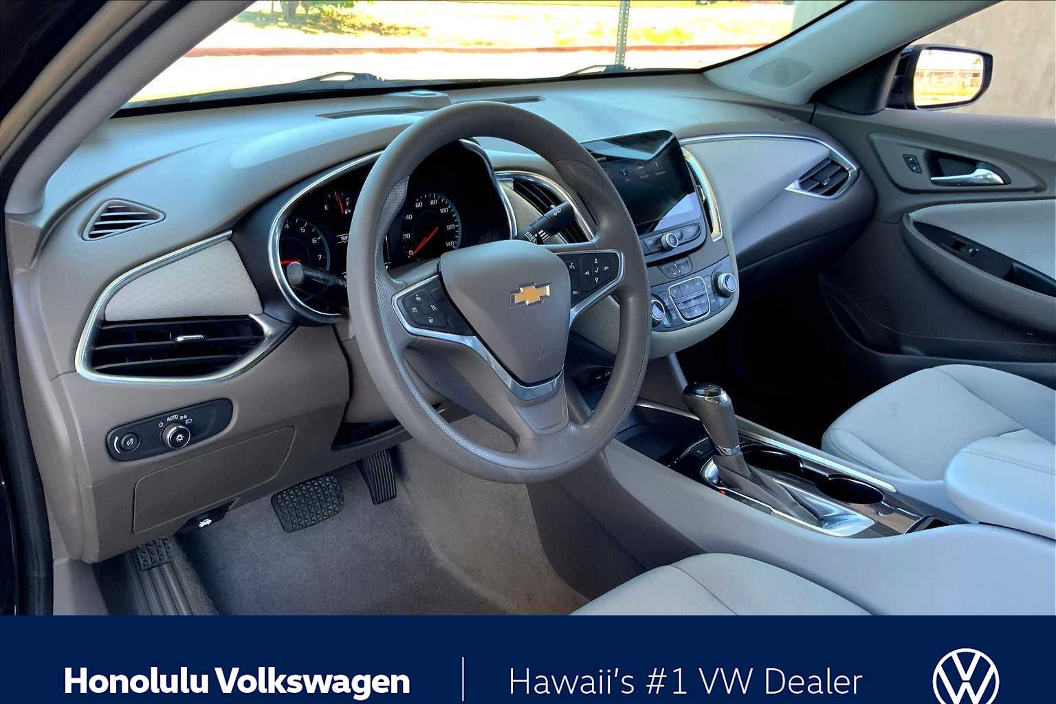 Thumbnail: 2020 Chevrolet Malibu - 2