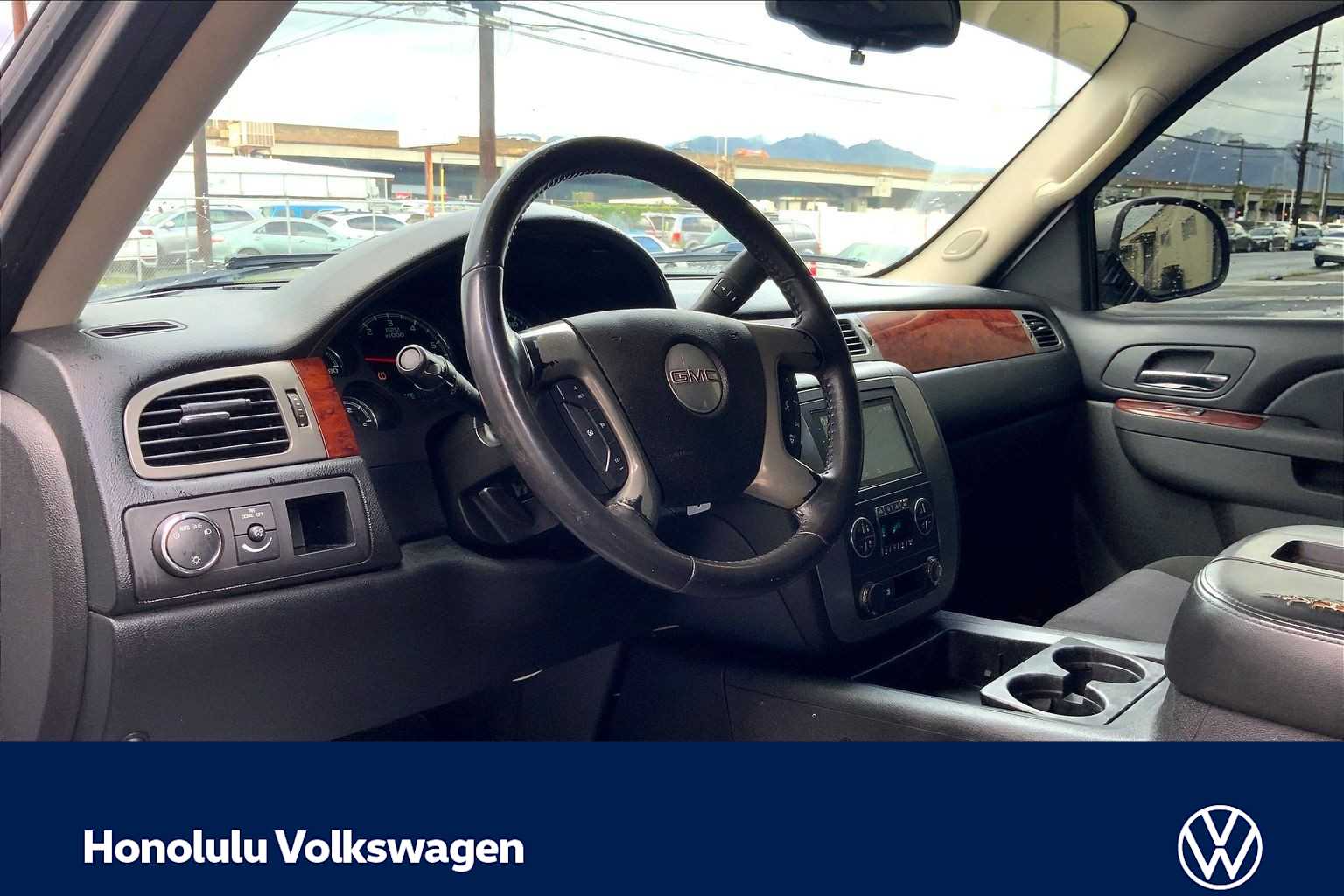 Thumbnail: 2011 GMC Yukon - 2