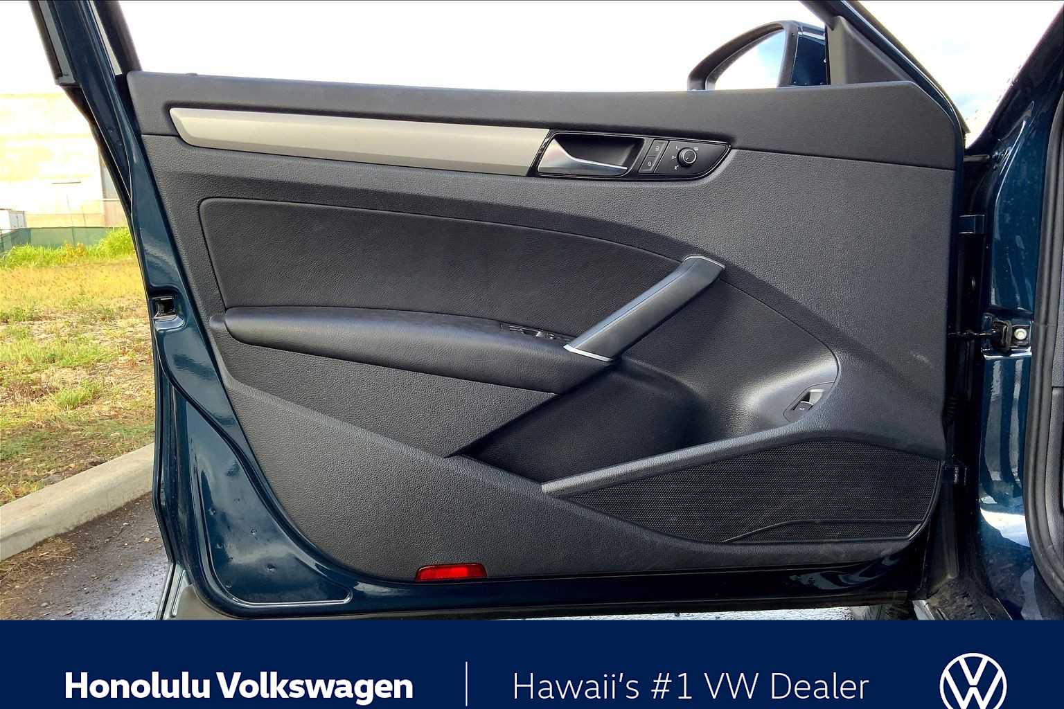 Thumbnail: 2022 Volkswagen Passat - 26