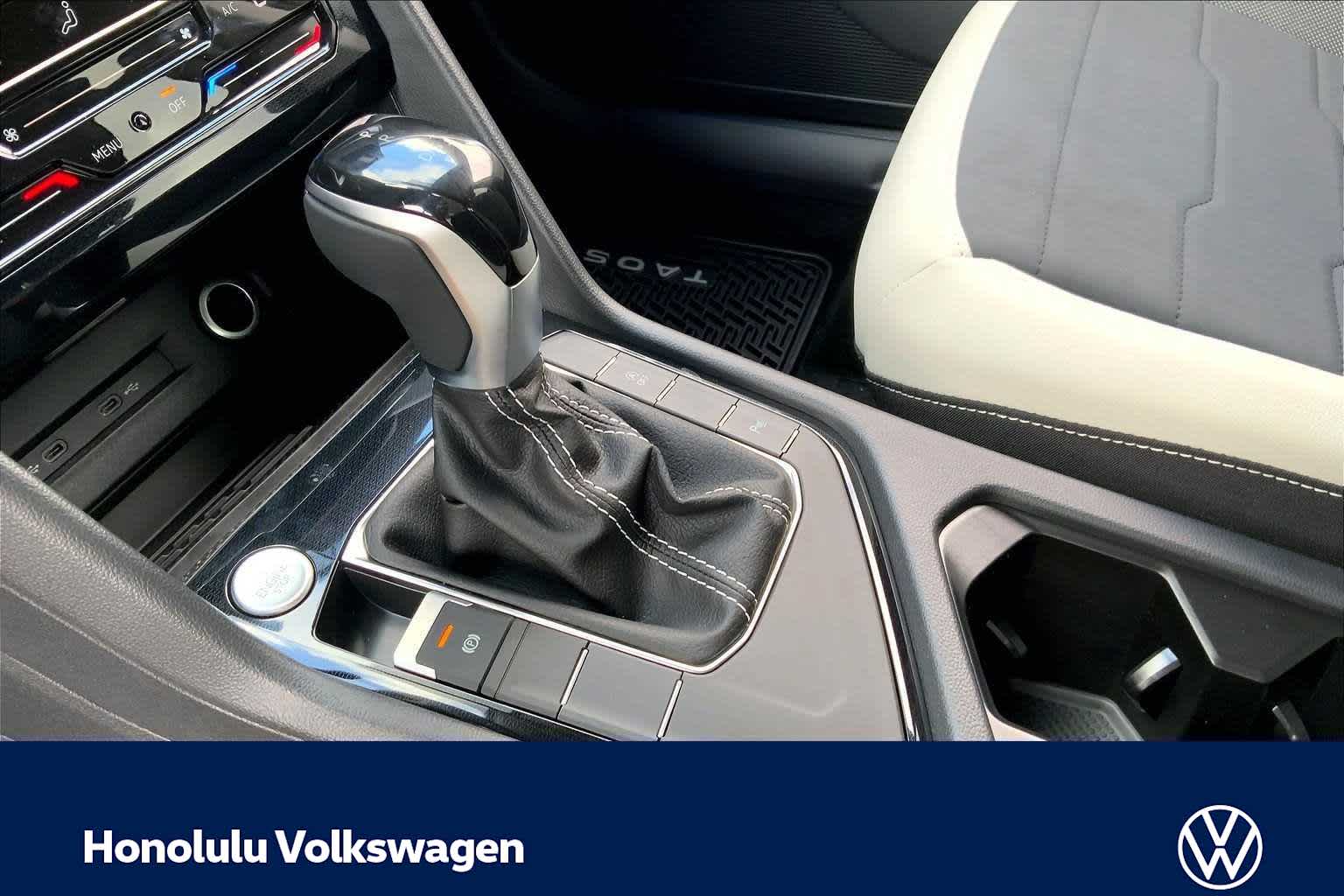 Thumbnail: 2026 Volkswagen Taos - 17
