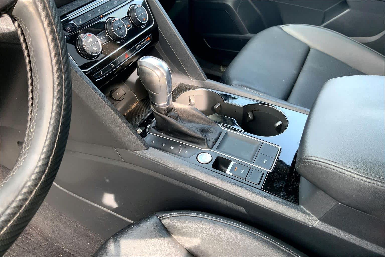Thumbnail: 2019 Volkswagen Atlas - 16