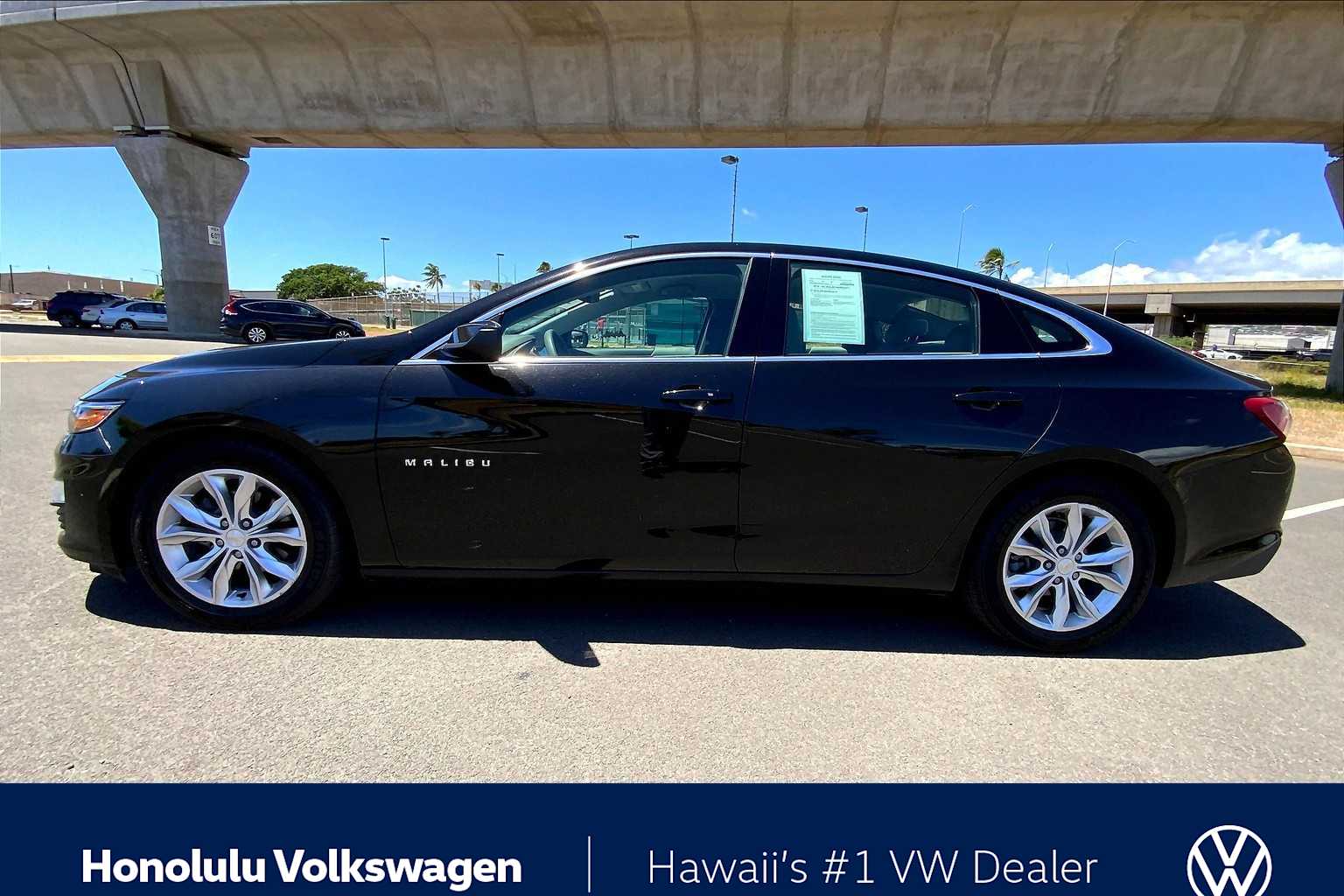 Thumbnail: 2020 Chevrolet Malibu - 3