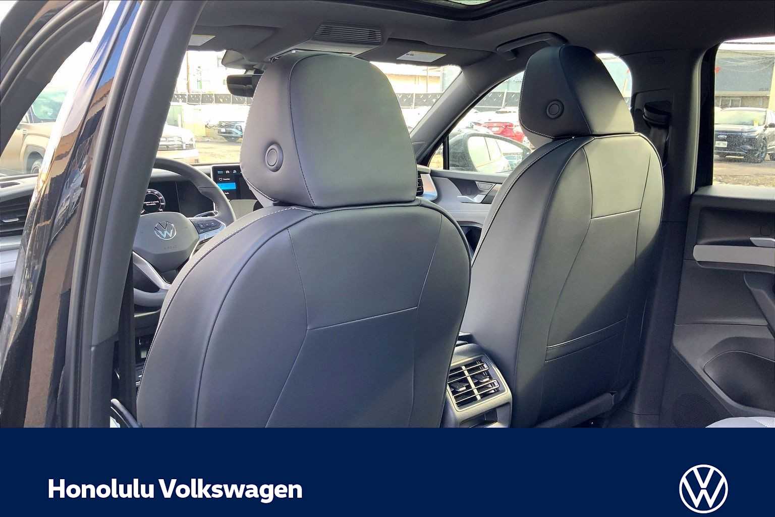 Thumbnail: 2026 Volkswagen Tiguan - 12