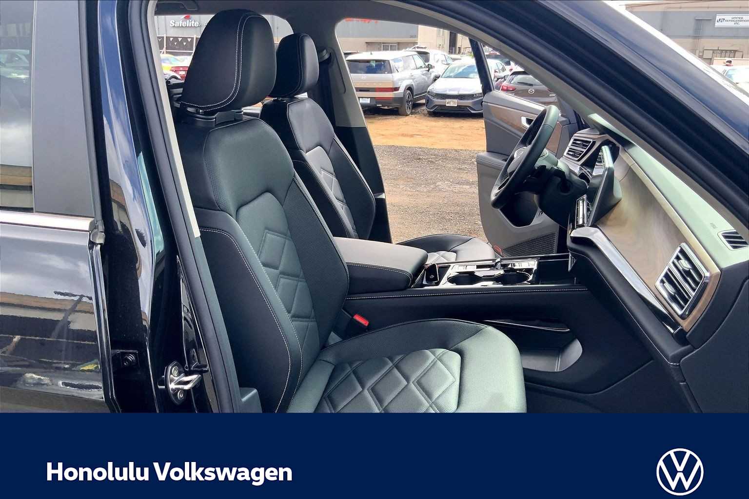 Thumbnail: 2026 Volkswagen Atlas - 14