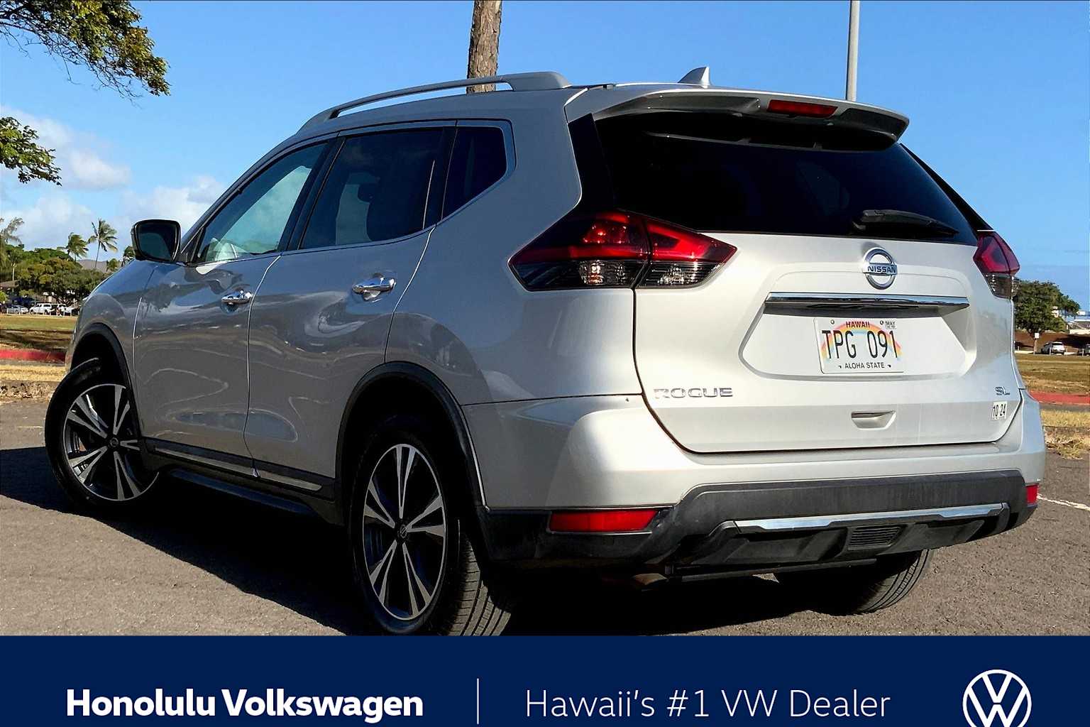 2018 Nissan Rogue SL photo 3