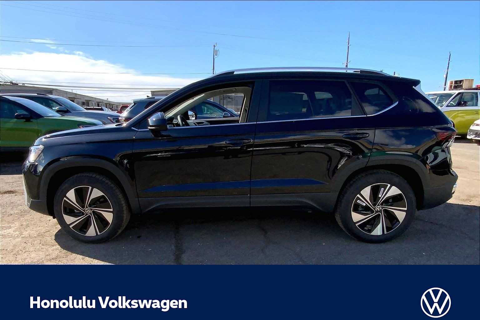 Thumbnail: 2026 Volkswagen Taos - 3