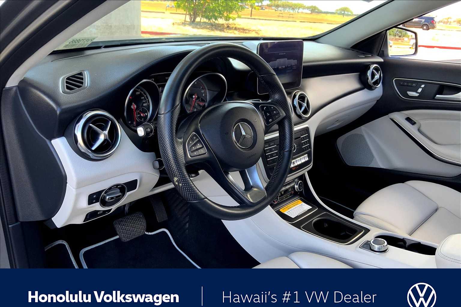 Thumbnail: 2020 Mercedes-Benz GLA - 2