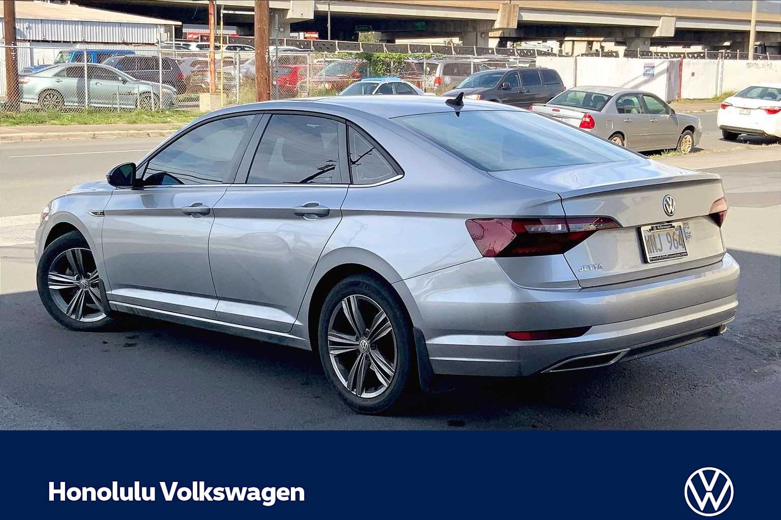 Thumbnail: 2021 Volkswagen Jetta - 4