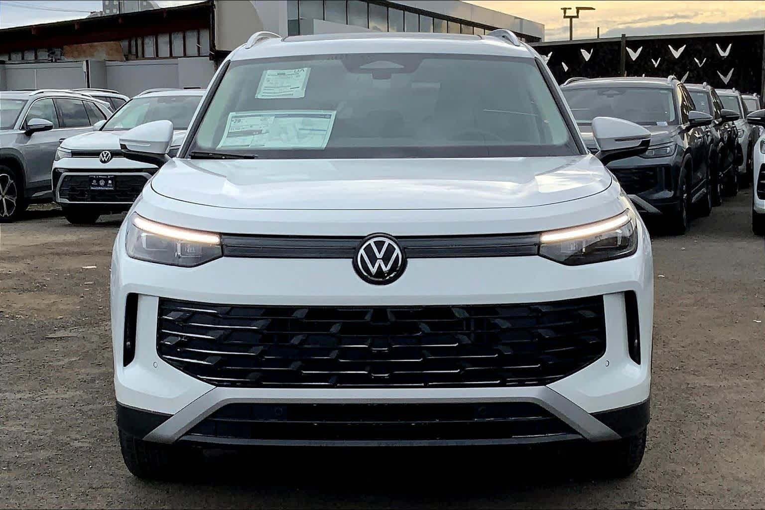Thumbnail: 2026 Volkswagen Tiguan - 6