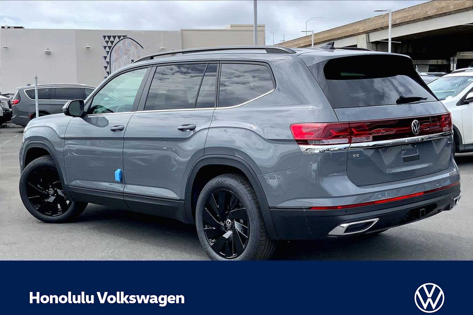 Thumbnail: 2026 Volkswagen Atlas - 4