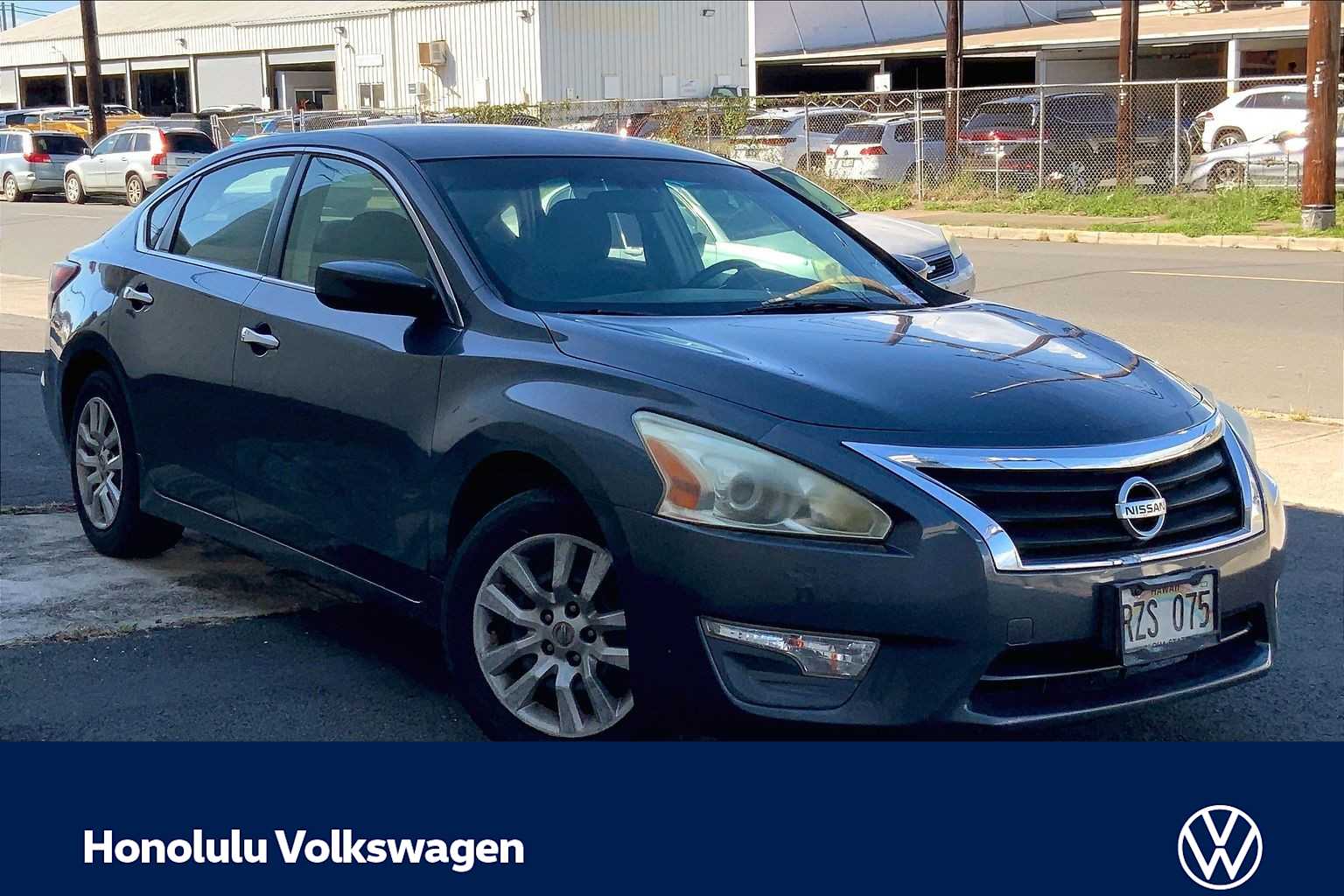 Thumbnail: 2013 Nissan Altima - 20