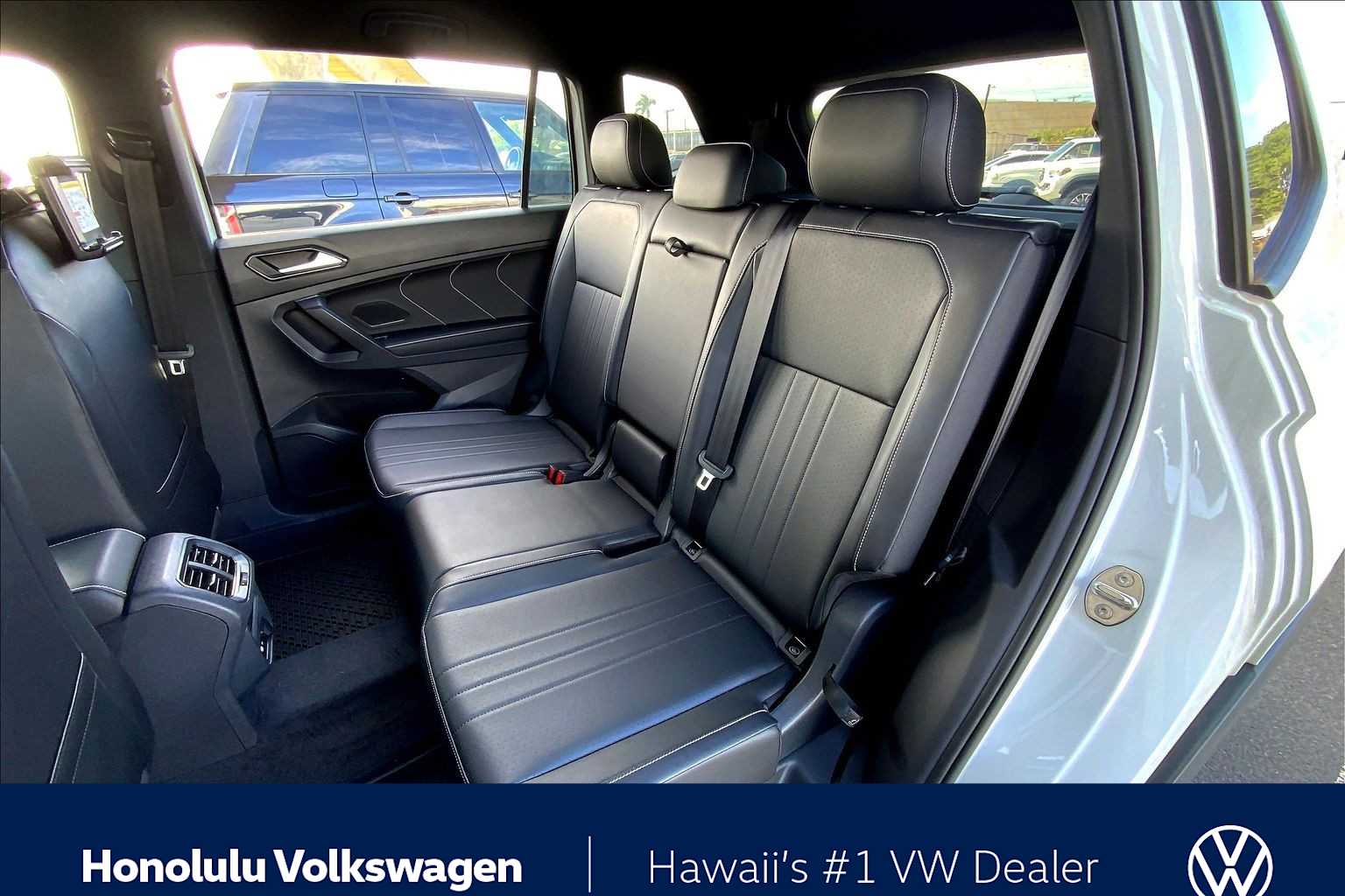 Thumbnail: 2022 Volkswagen Tiguan - 28