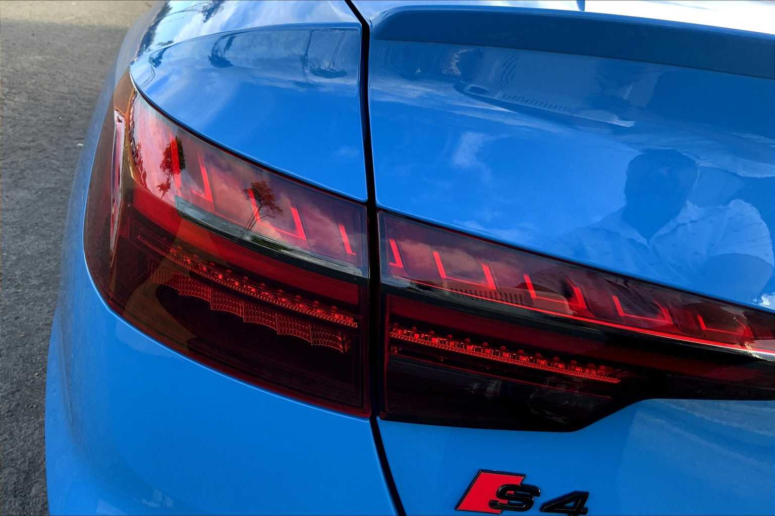Thumbnail: 2020 Audi S4 - 31