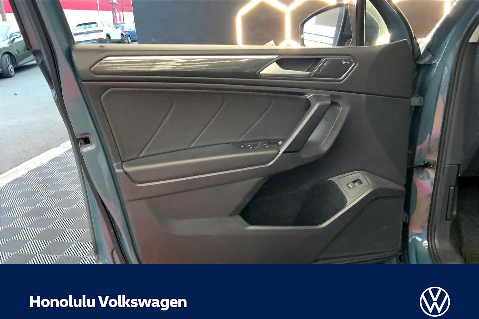 Thumbnail: 2019 Volkswagen Tiguan - 26