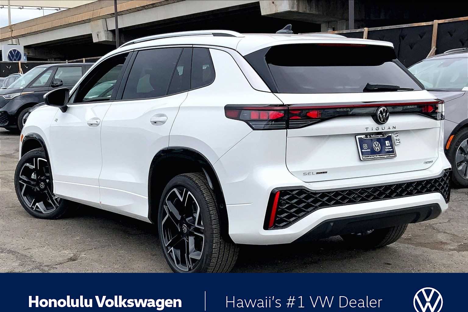 Thumbnail: 2026 Volkswagen Tiguan - 4