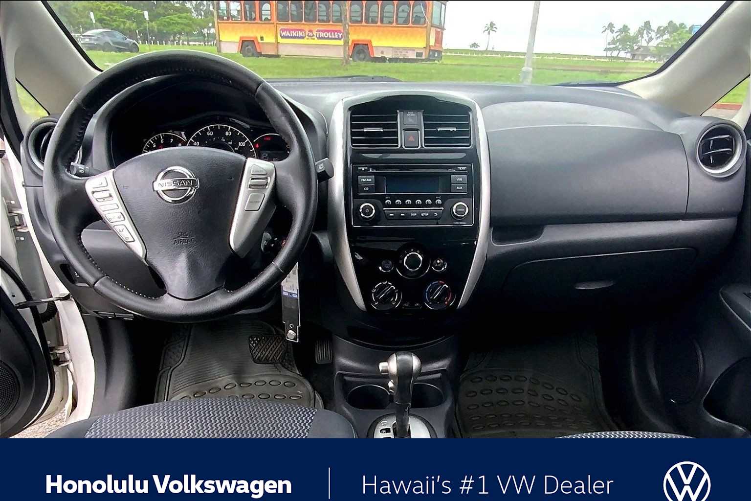 Thumbnail: 2015 Nissan Versa Note - 9