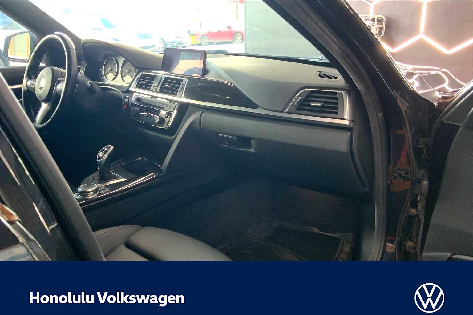 Thumbnail: 2017 BMW 3 Series - 22