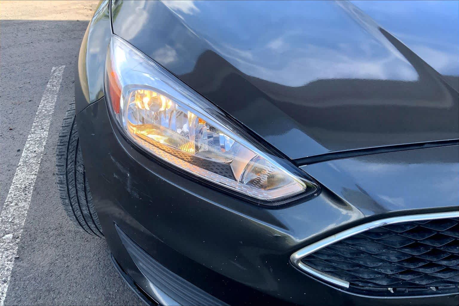 Thumbnail: 2016 Ford Focus - 30