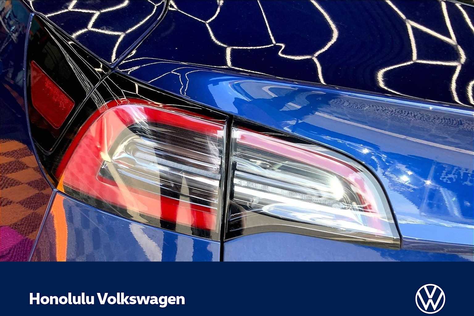 Thumbnail: 2021 Tesla Model 3 - 32