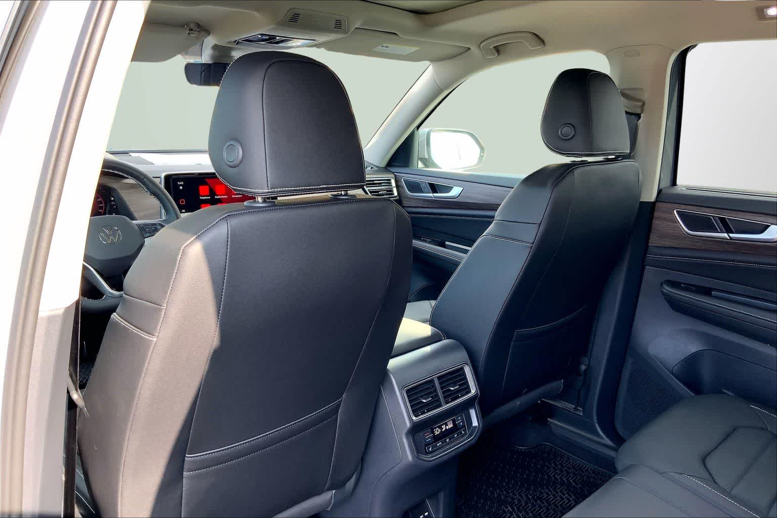 2026 Volkswagen Atlas SEL - Photo 12