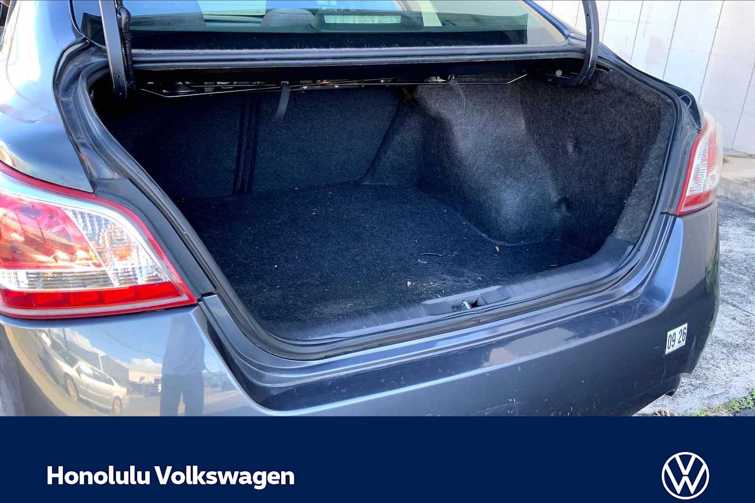 Thumbnail: 2013 Nissan Altima - 17