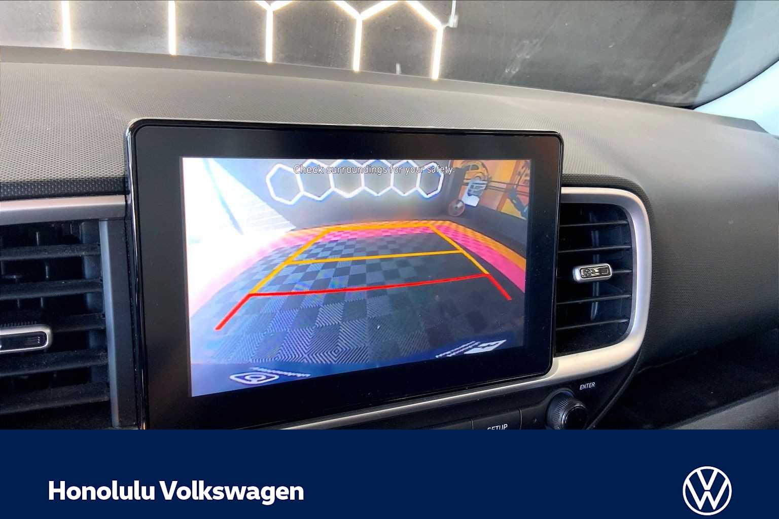 Thumbnail: 2022 Hyundai Venue - 25