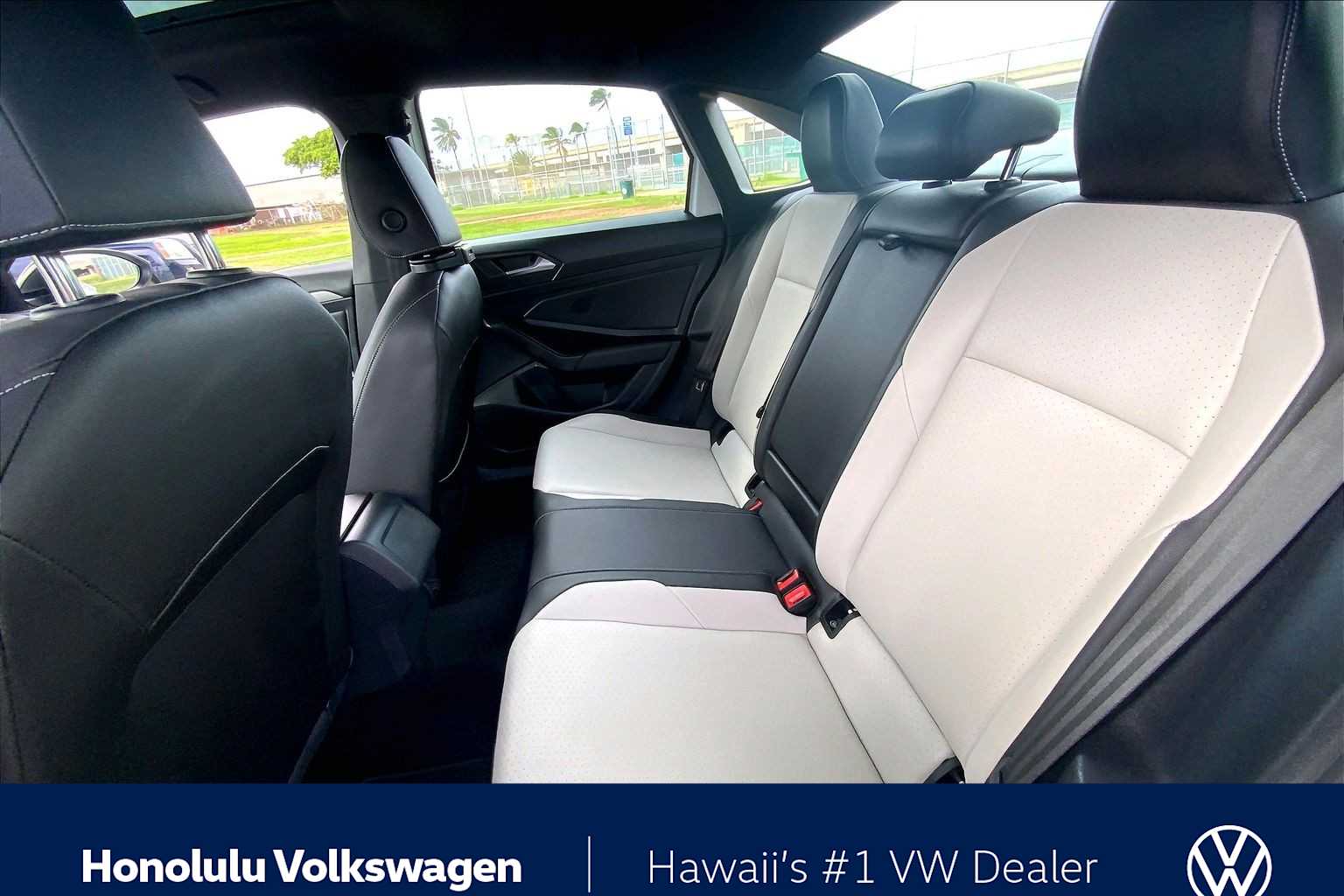 Thumbnail: 2021 Volkswagen Jetta - 28