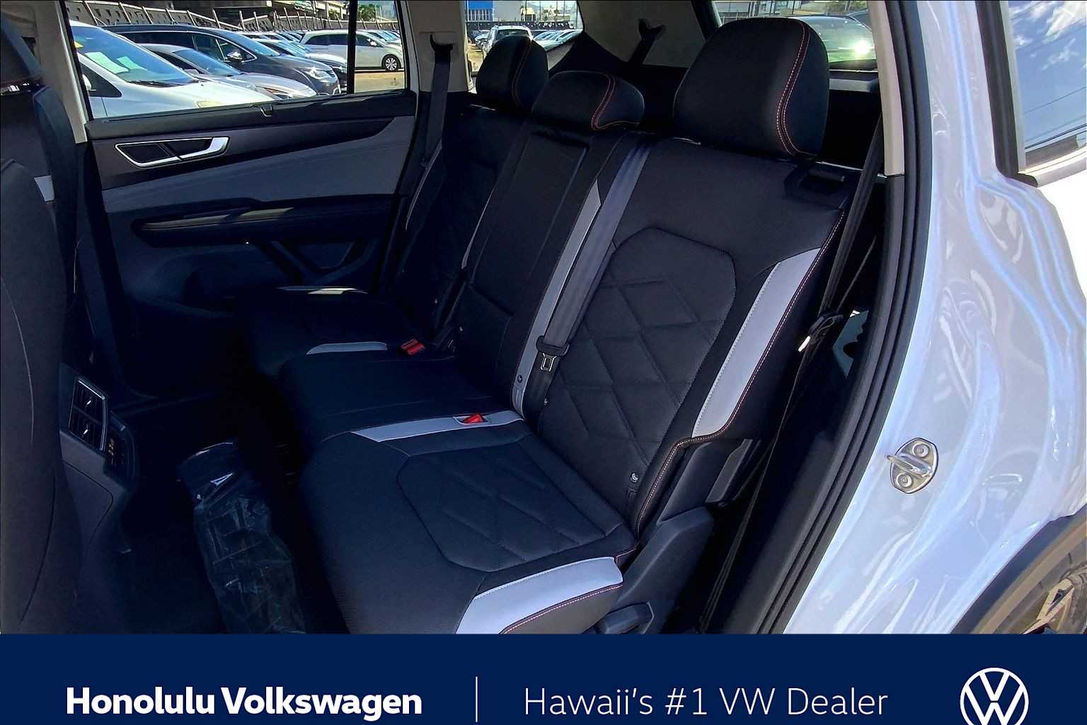 Thumbnail: 2026 Volkswagen Atlas - 13