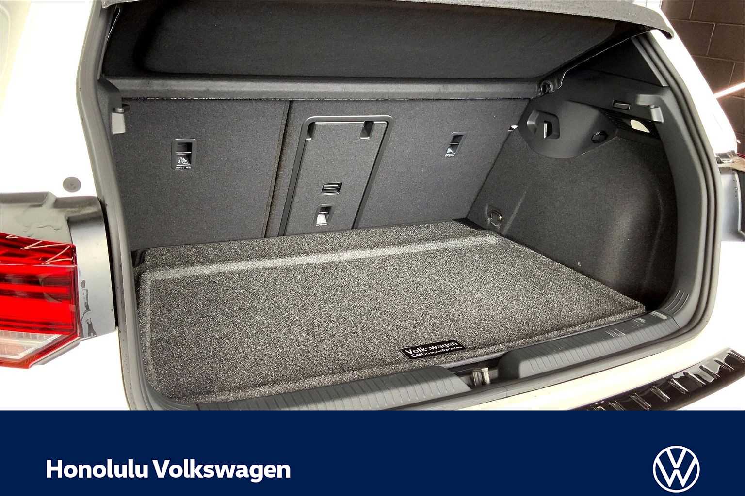 Thumbnail: 2026 Volkswagen Golf - 19