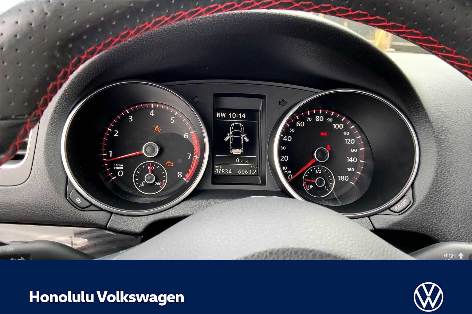 Thumbnail: 2011 Volkswagen Golf - 16