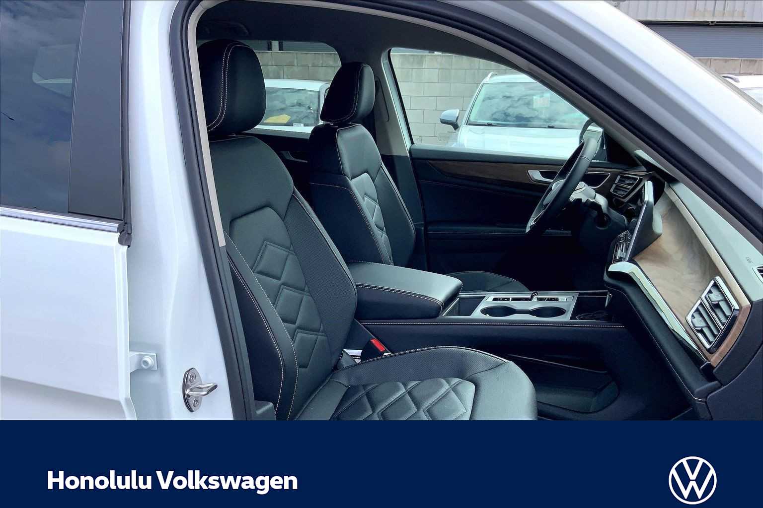 Thumbnail: 2026 Volkswagen Atlas - 14