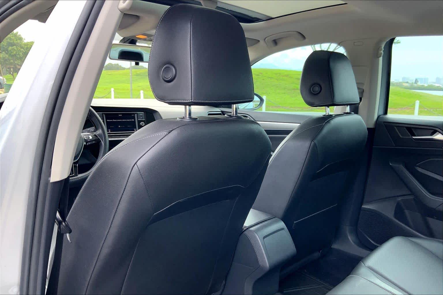 Thumbnail: 2019 Volkswagen Jetta - 12