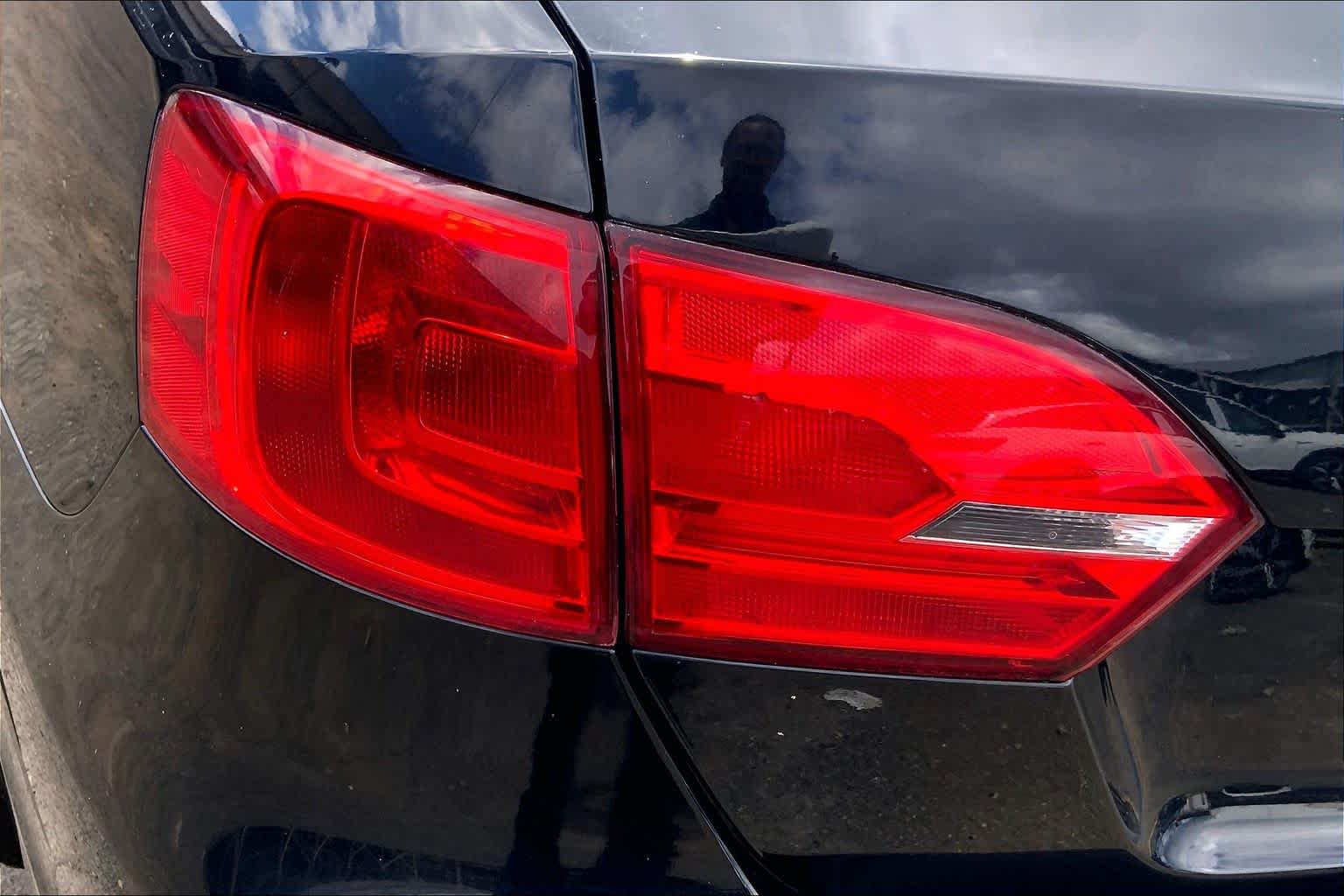 Thumbnail: 2014 Volkswagen Jetta - 32