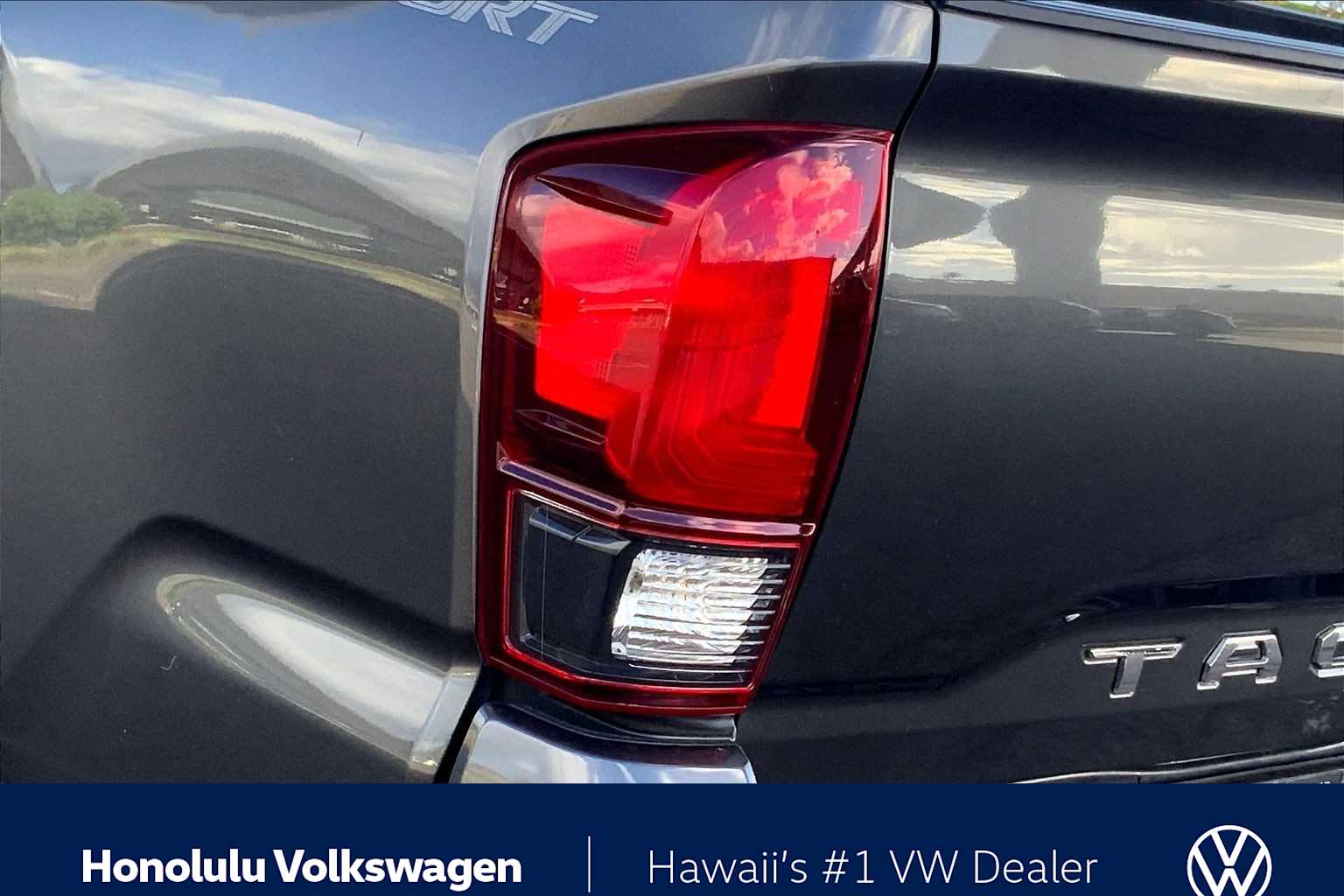 Thumbnail: 2018 Toyota Tacoma - 31