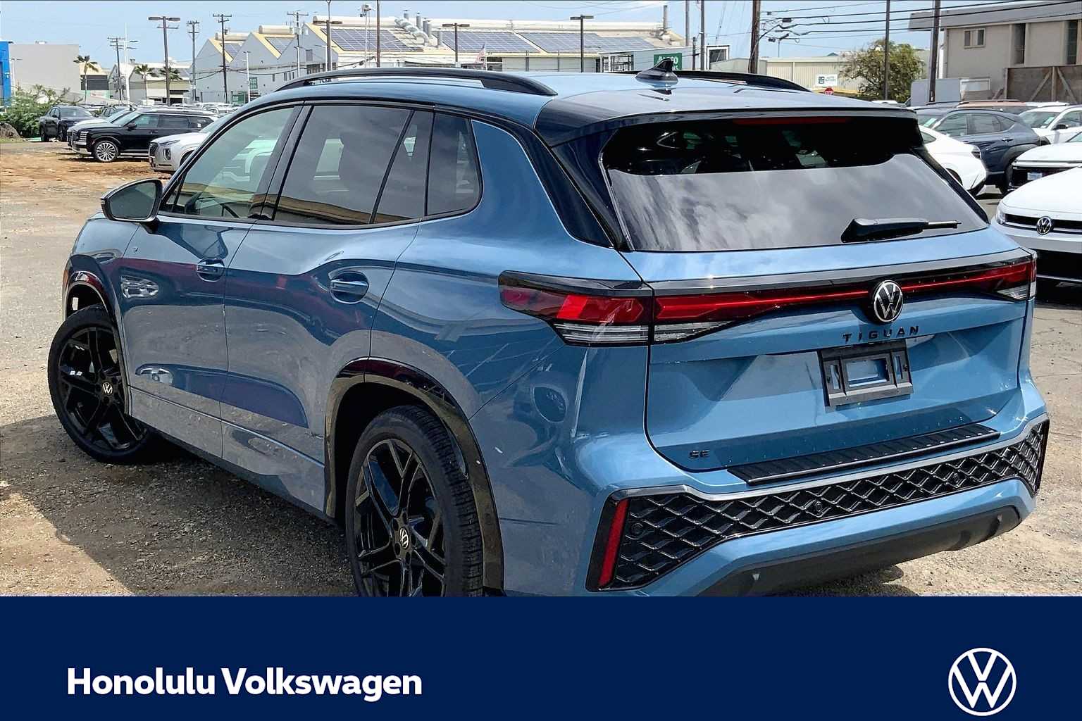 Thumbnail: 2026 Volkswagen Tiguan - 4