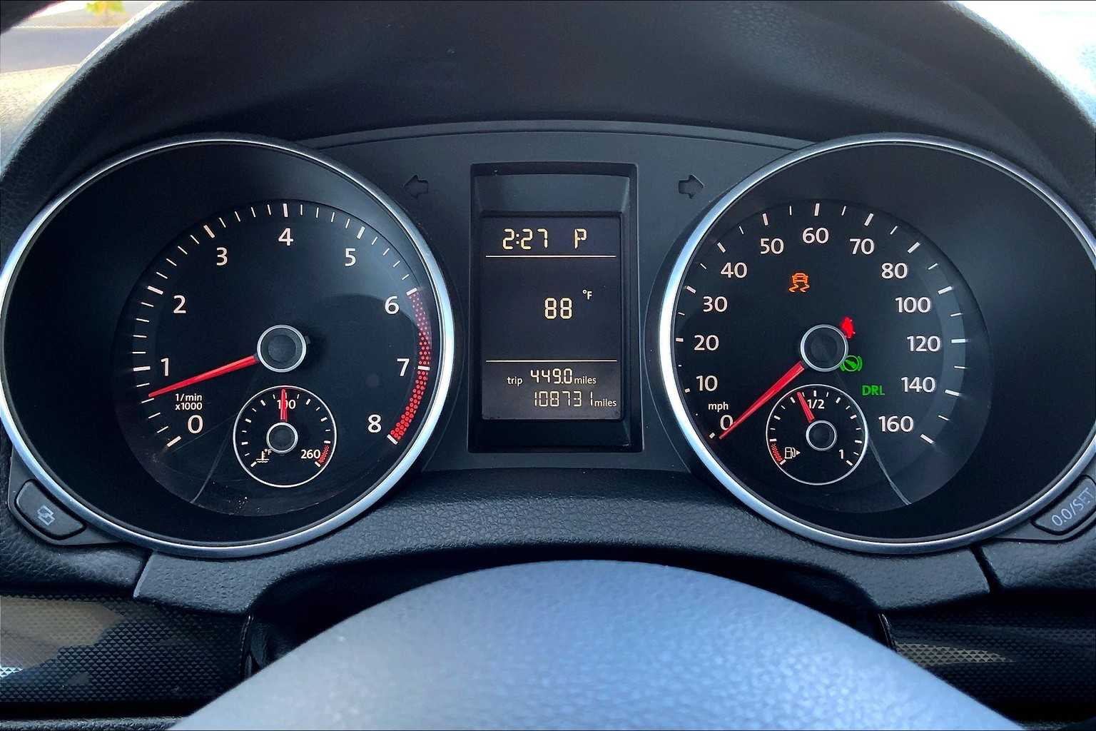 Thumbnail: 2010 Volkswagen Jetta - 16