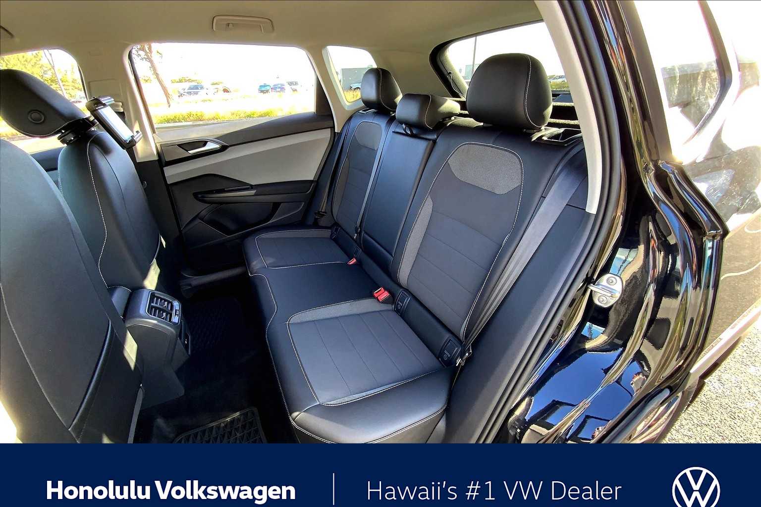 Thumbnail: 2022 Volkswagen Taos - 28