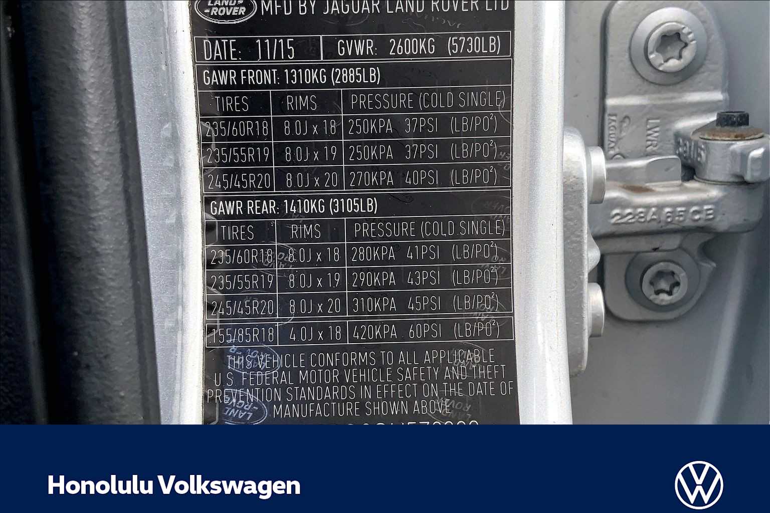 Thumbnail: 2016 Land Rover Discovery Sport - 20