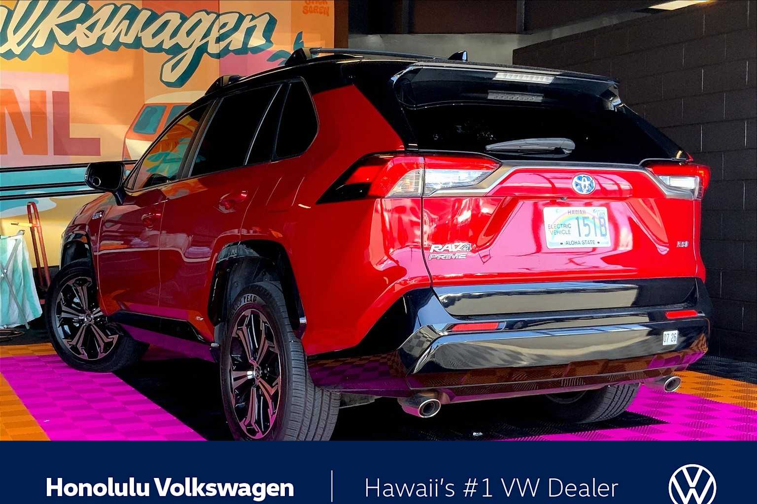 2021 Toyota RAV4 Prime XSE photo 2