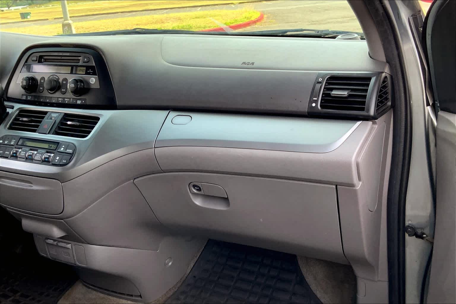 Thumbnail: 2010 Honda Odyssey - 22