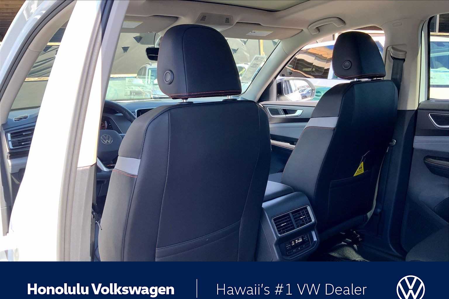 Thumbnail: 2026 Volkswagen Atlas - 12