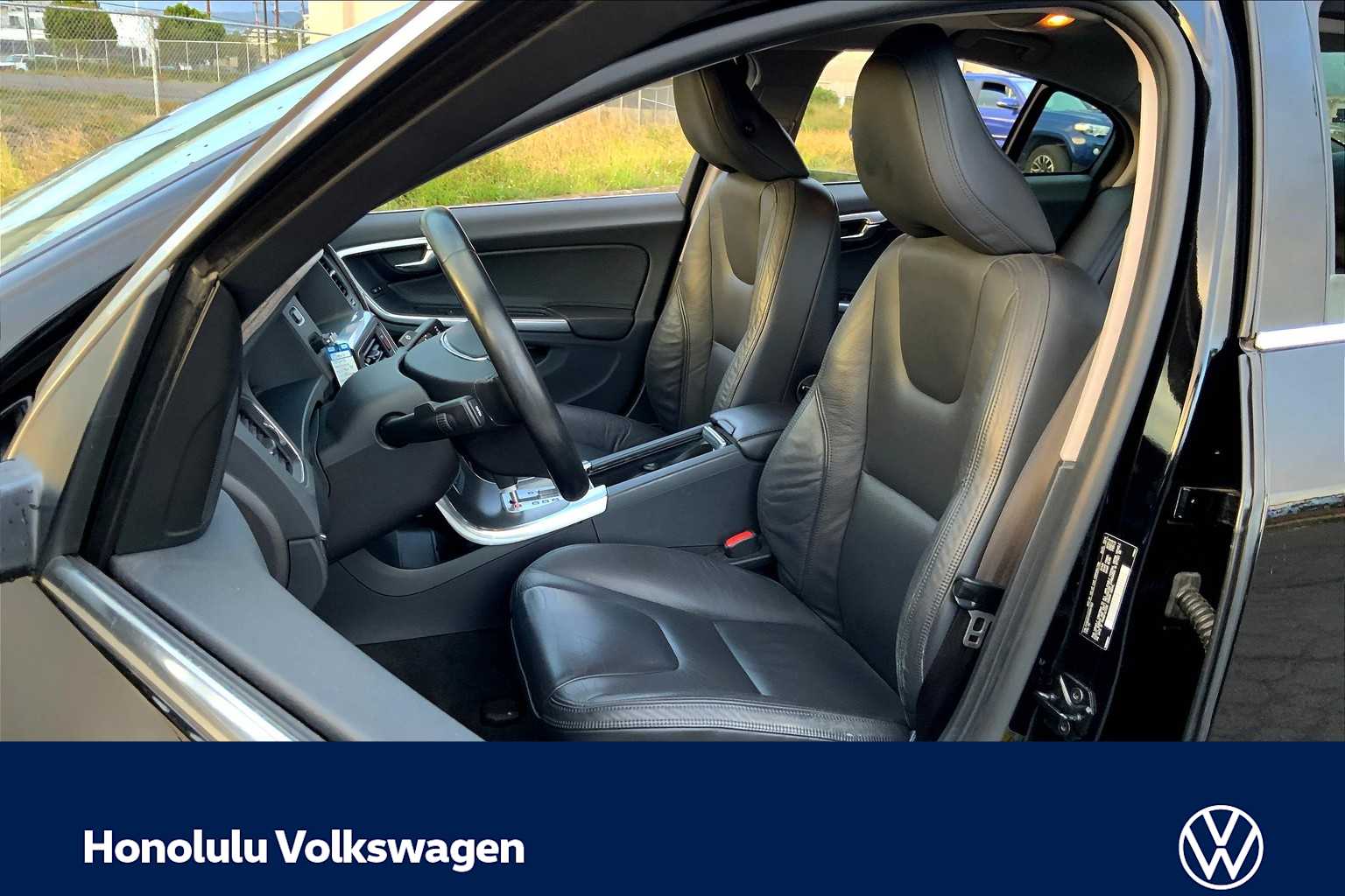 Thumbnail: 2012 Volvo S60 - 10